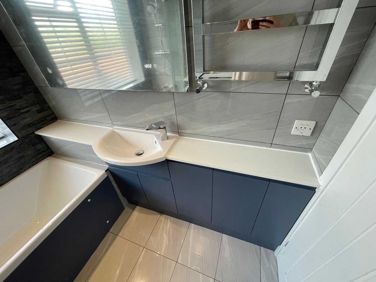 Bathroom Fitter: Image 1